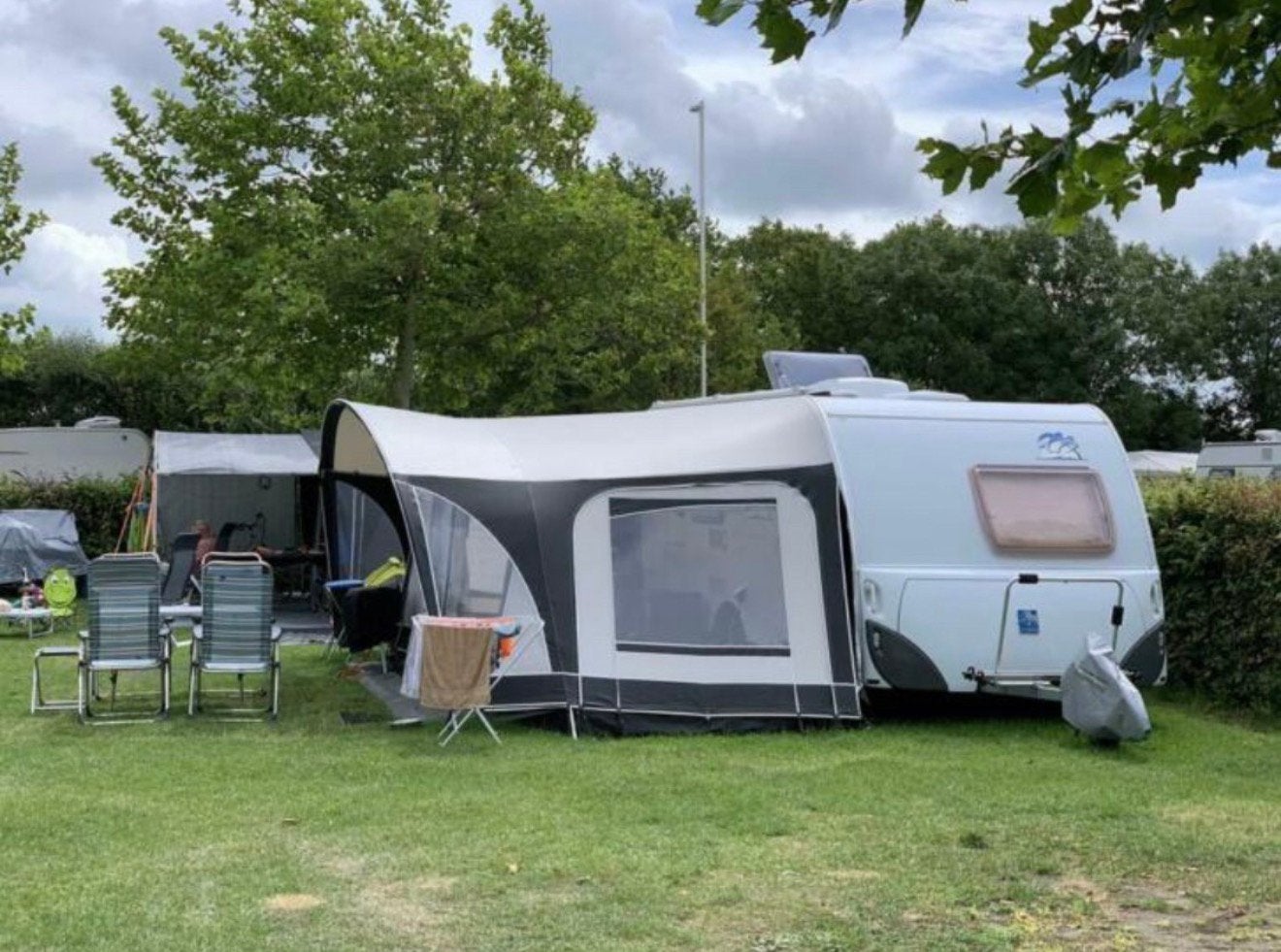 Knaus Südwind 500 FSK | Airco | ATC | Mover | Unico voortent, Rondzit, Particulier, Schokbreker, 5 tot 6 meter
