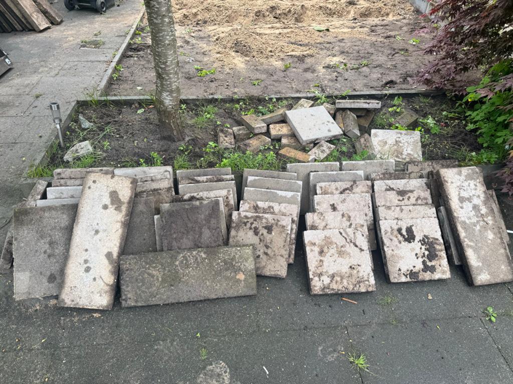 Gebruikte stoeptegels - Diverse maten, Tuin en Terras, Gebruikt, Ophalen of Verzenden, 10 m² of meer, Beton