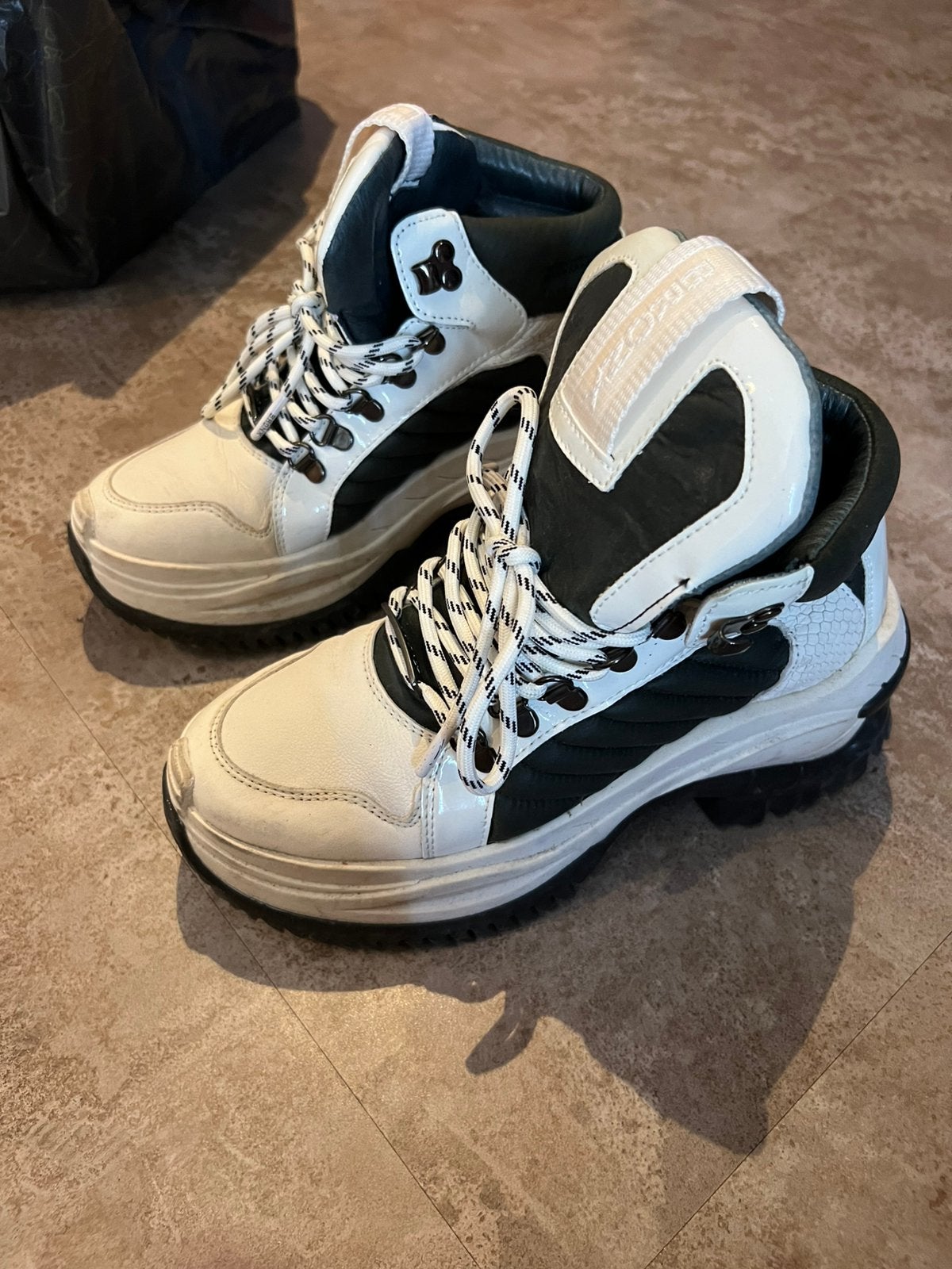 BRONX sneakers maat 37 origineel, F, F, Wit, Ophalen of Verzenden