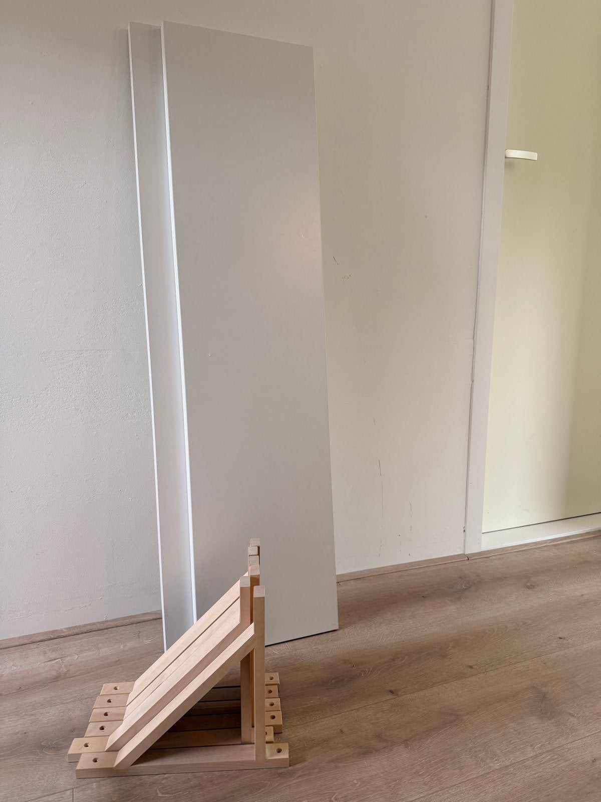Wandplanken met plankendragers (BERGSHULT), Ophalen, Zo goed als nieuw