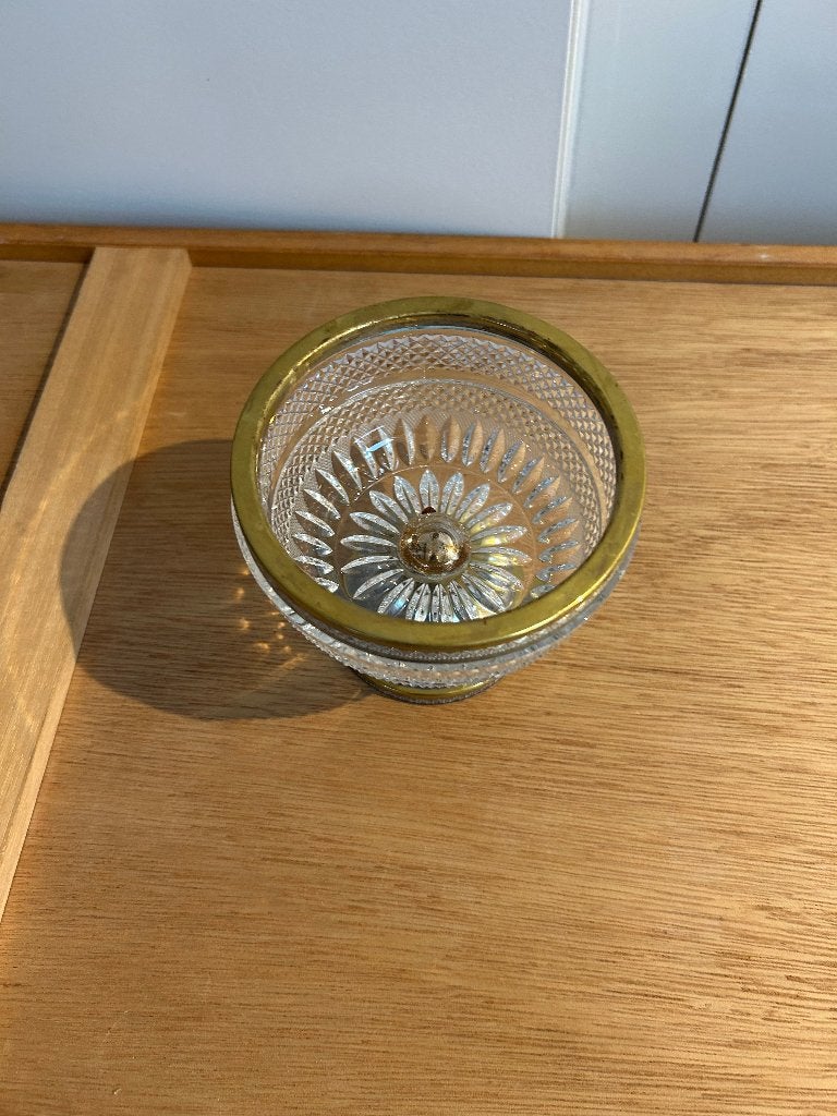 schaaltje antiek met koperen rand, Antiek en Kunst, Antiek | Keramiek en Aardewerk, Ophalen