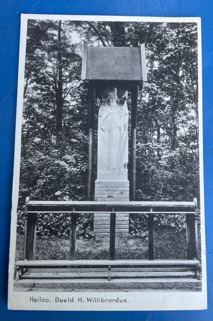 ansichtkaart van Heiloo, Beeld van de Heilige Willibrordus., Verzenden, 1920 tot 1940, Noord-Holland