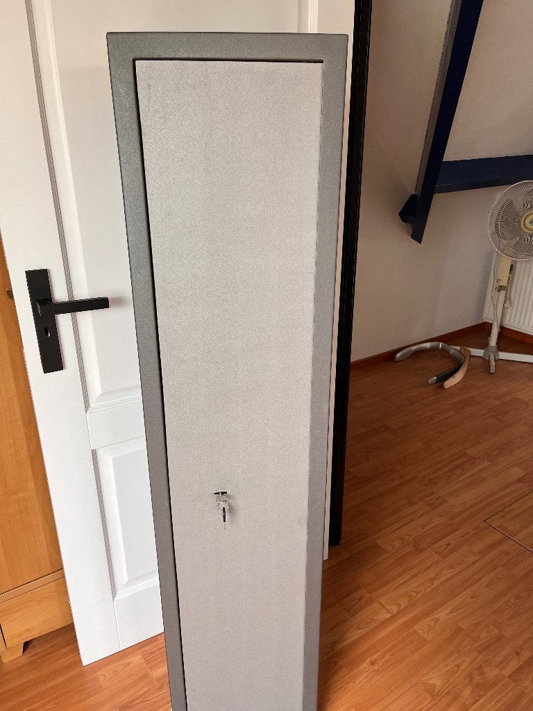Wapenkast / Kluis voor geweren en pistolen (150x34x28 cm), Ophalen, Gebruikt