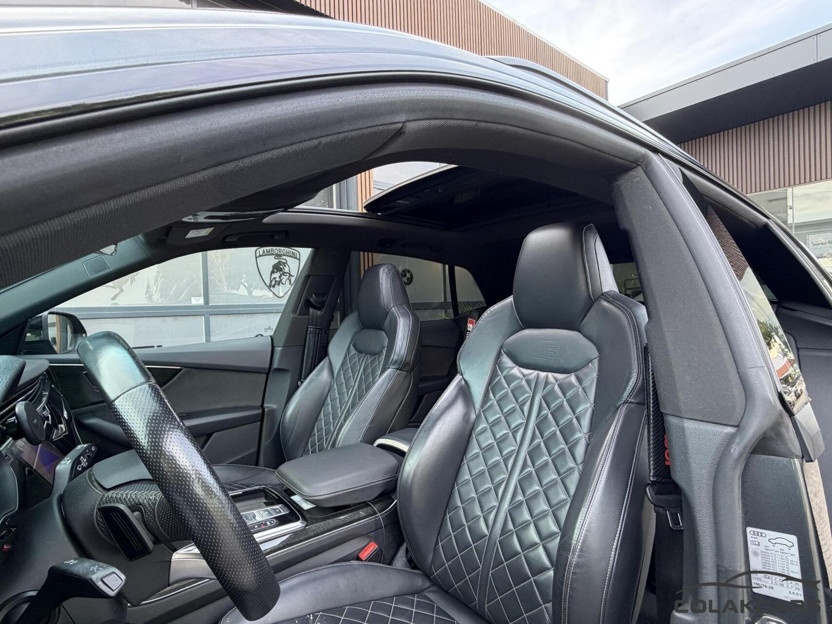 Audi Q8 50 TDI quattro S-Line Pano|SQ8| Dealer Ondh|, Auto's, Audi, Automaat, Gebruikt, Euro 6, Bedrijf