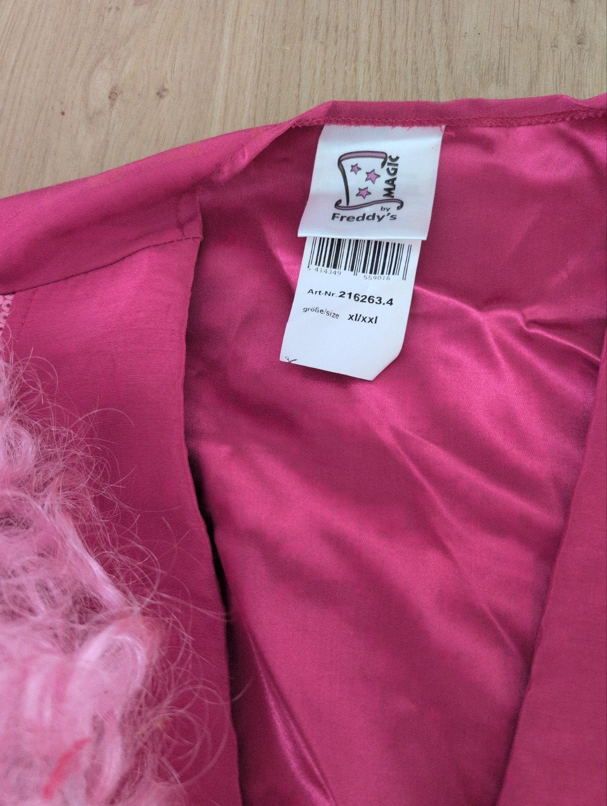 Carnavalsoutfit. Gillet,  Bril, pols, haarband.Pet en pruik., Carnaval, Maat 46/48 (XL) of groter, Ophalen of Verzenden, Zo goed als nieuw