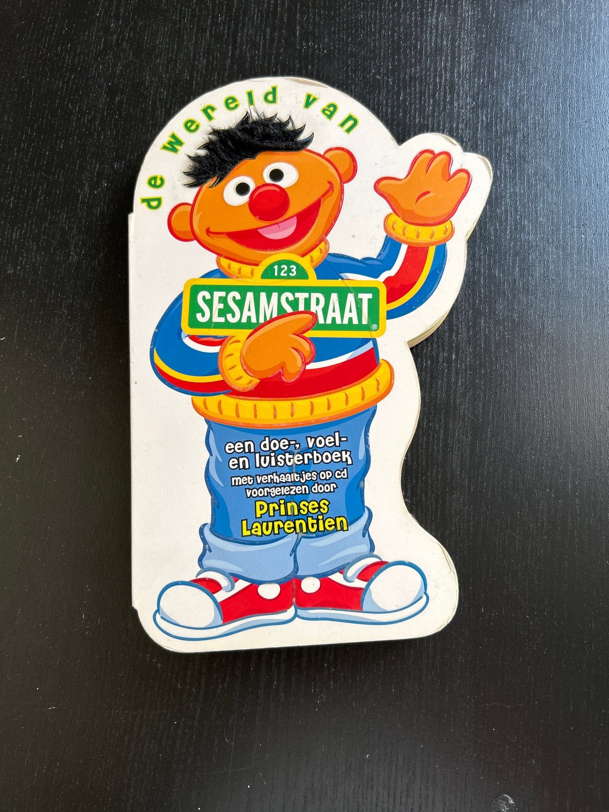 Sesamstraat: De wereld van Sesamstraat - doe, voel en luiste, Boeken, Ophalen of Verzenden, Gelezen, Uitklap-, Voel- of Ontdekboek