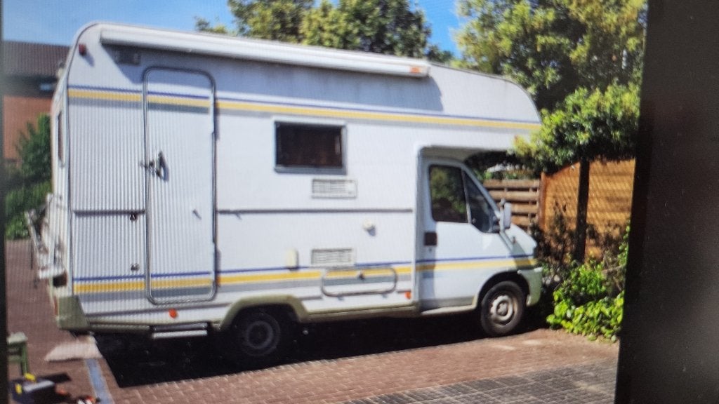 Camper beschikbaar – opknappen in ruil voor wonen, Huizen en Kamers, Minder dan 20 m², Amsterdam