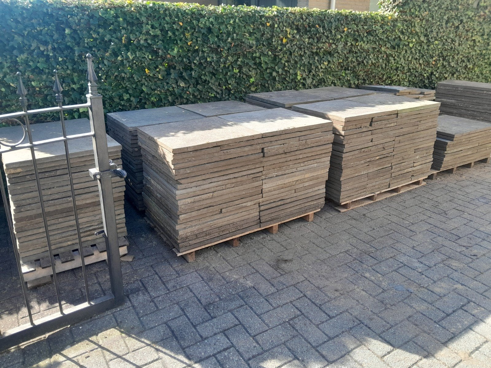 Partij natuursteen hardsteen tegels 3cm dik, Tuin en Terras, Ophalen, Natuursteen, Terrastegels
