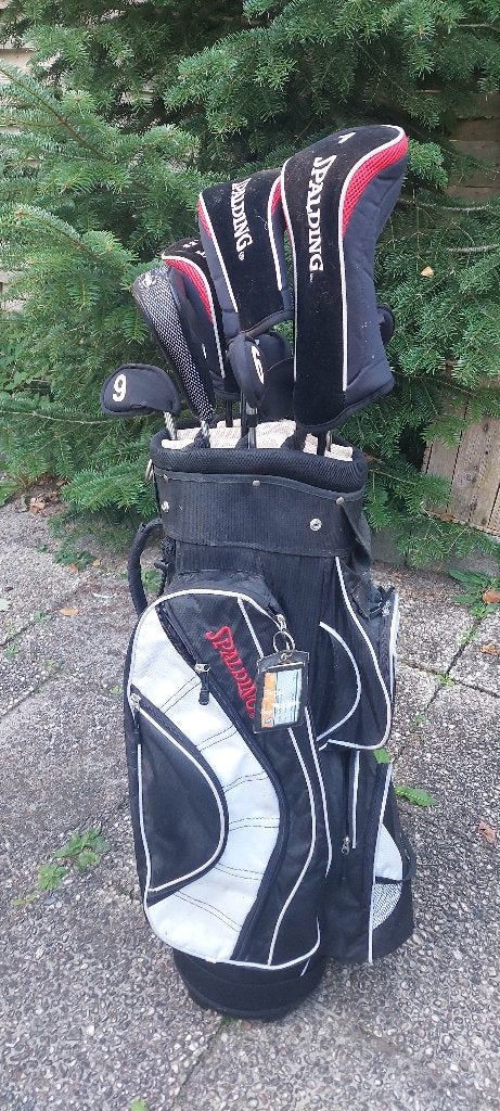 Mooie Spalding golfset te koop. Helemaal kompleet