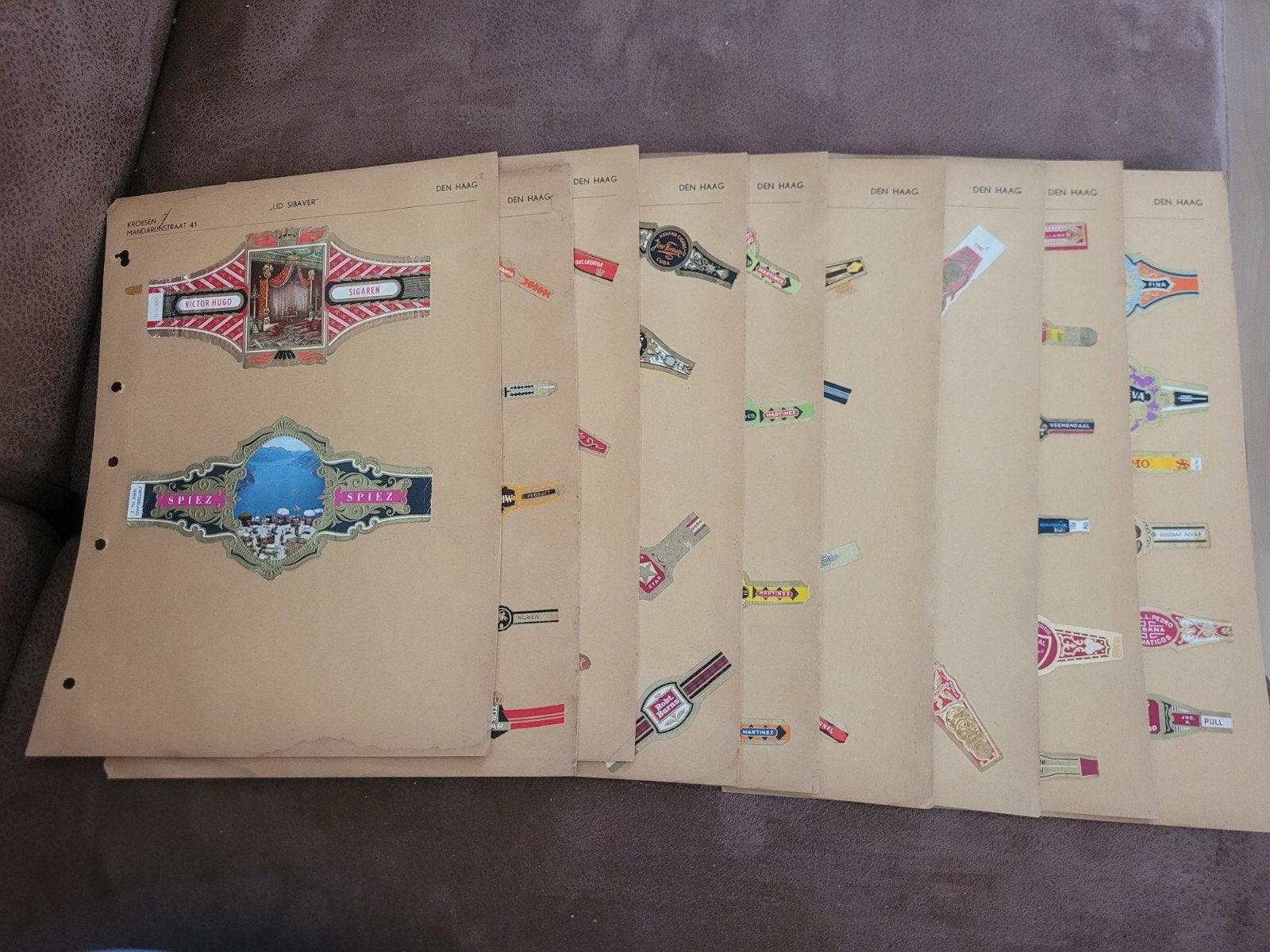 9 bladen met oude sigarenbandjes Martinez Jasneva, Ophalen of Verzenden, Gebruikt, Sigarenbandjes