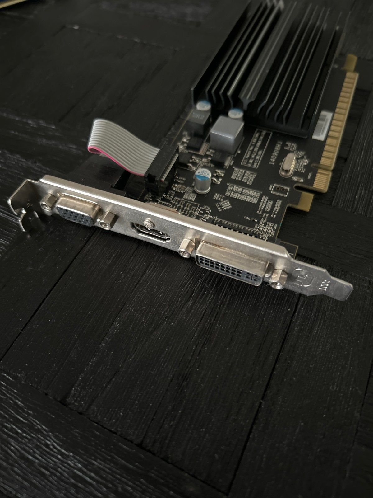 HIS H545HR1G Radeon HD 5450 Silence 1GB Grafische Kaart, Computers en Software, Gebruikt, GDDR3, Ophalen of Verzenden, PCI-Express 1