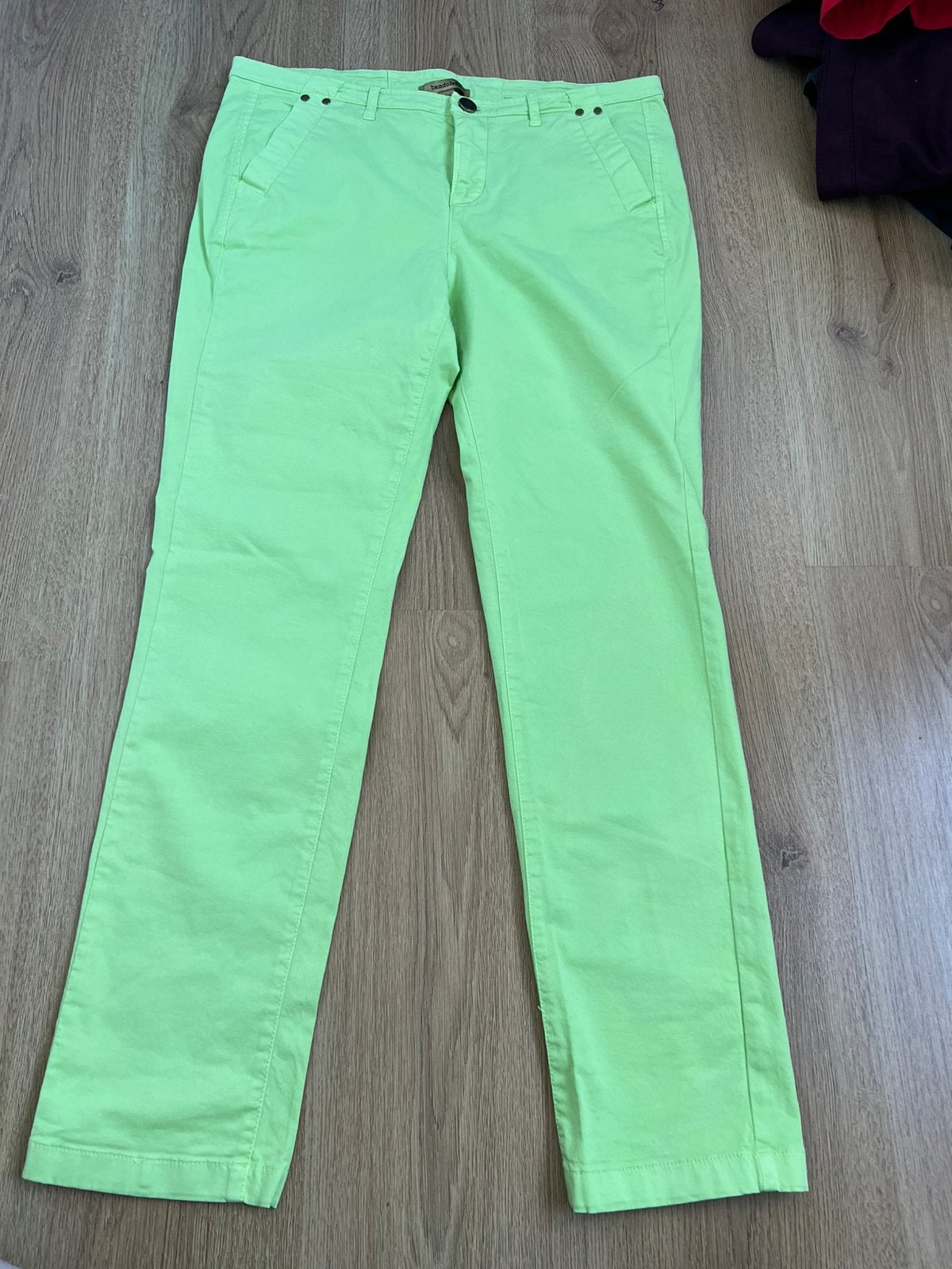 Bandolera lichtgroen broek 40, Kleding | Dames, Maat 38/40 (M), Ophalen of Verzenden, Zo goed als nieuw, X