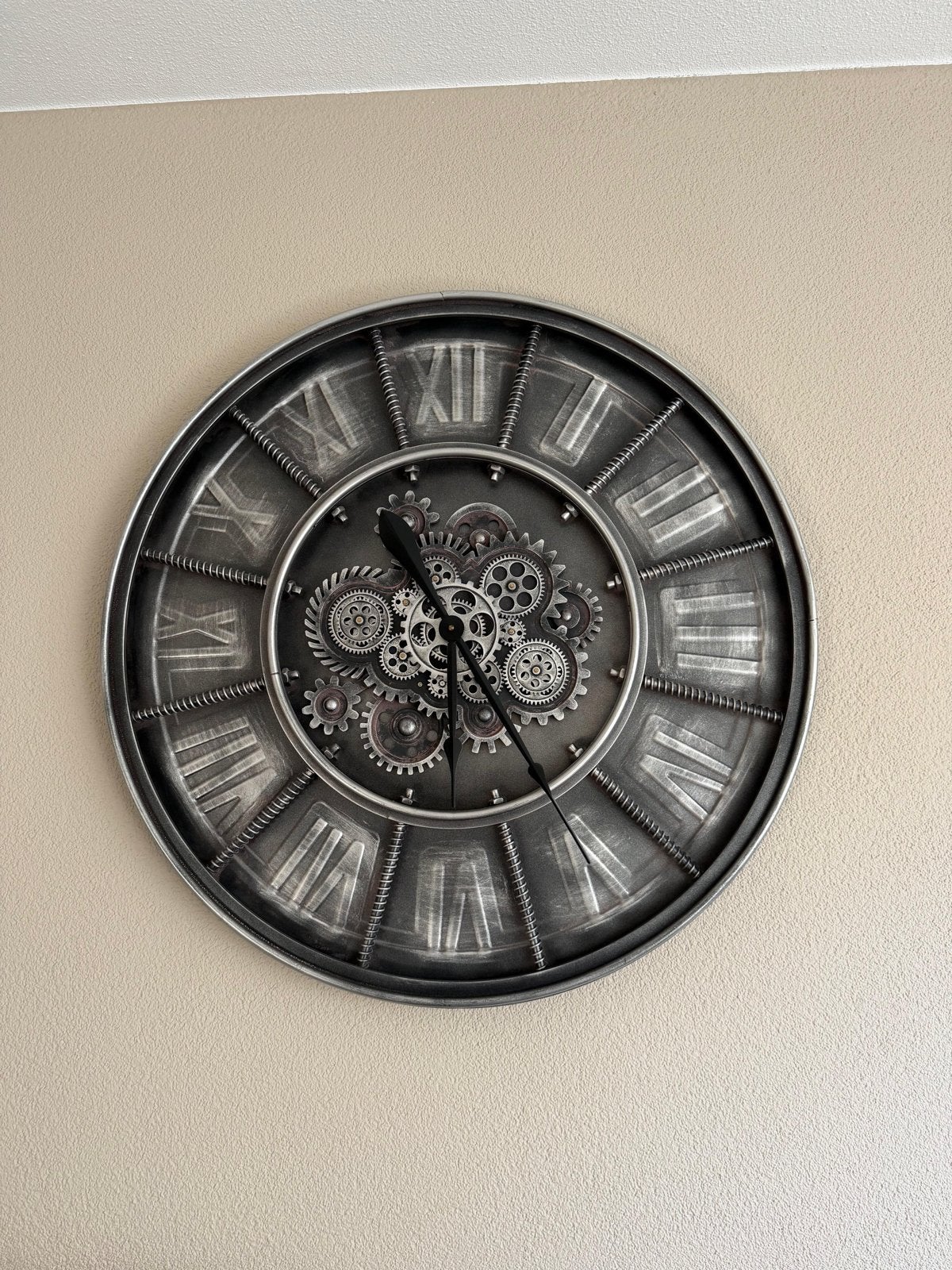 Wandklok met draaibare tandwielen - Grijs/Zwart, Huis en Inrichting, Woonaccessoires | Klokken, Ophalen, Grijs, Zichtbaar uurwerk