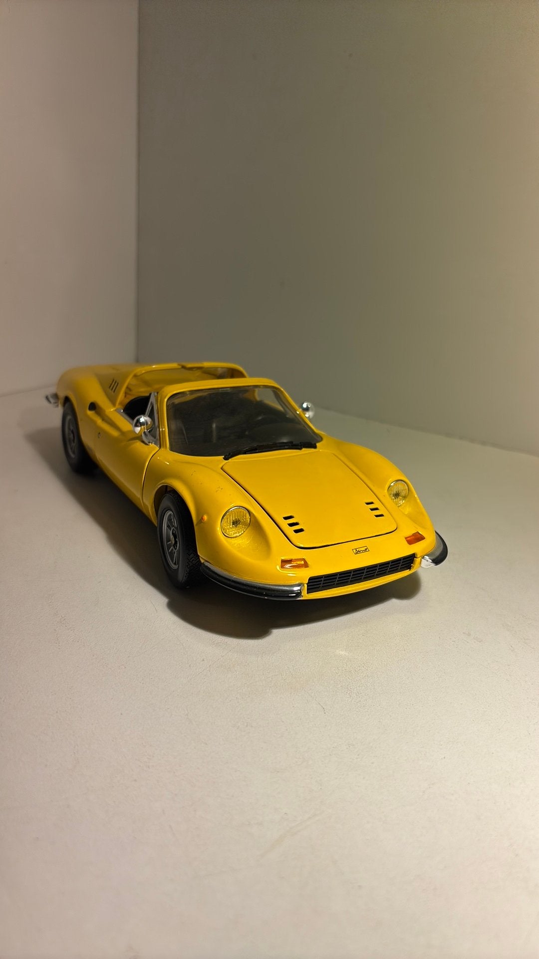Ferrari 246 gt dino hot wheels 1.18, Hobby en Vrije tijd, Ophalen of Verzenden, Hot Wheels, A, A