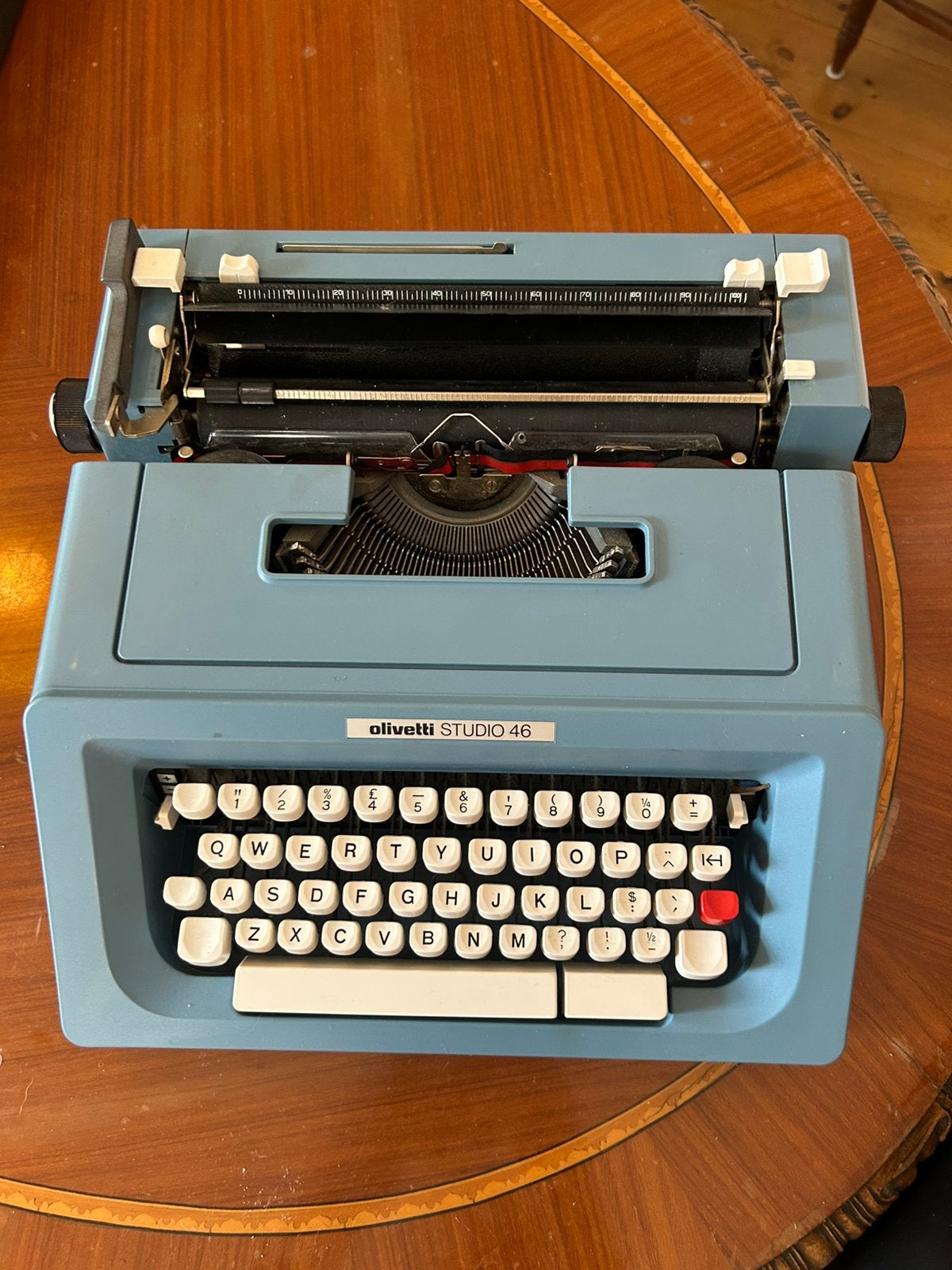 Olivetti Studio 46 typemachine – compleet met handleiding, Ophalen of Verzenden, Zo goed als nieuw