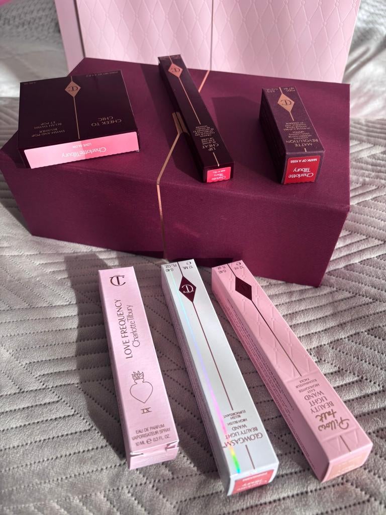 Charlotte Tilbury Luxe Glow & Lip Set Geschenkverpakking, Sieraden, Tassen en Uiterlijk, Uiterlijk | Cosmetica en Make-up, Gehele gezicht
