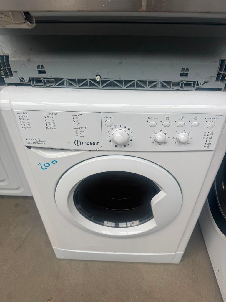 Indesit Wasdroog combi schoon garantie bezorging, Ophalen, Energieklasse A of zuiniger, Zo goed als nieuw, Voorlader