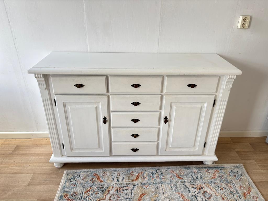 Witte houten dressoir, Huis en Inrichting, Kasten | Dressoirs, Ophalen of Verzenden, Zo goed als nieuw, 25 tot 50 cm, 100 tot 150 cm