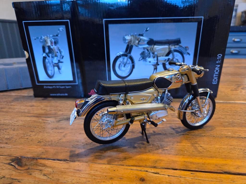 Zundapp ks 50 supersport schuco 1:10, Hobby en Vrije tijd, Ophalen of Verzenden, Motor