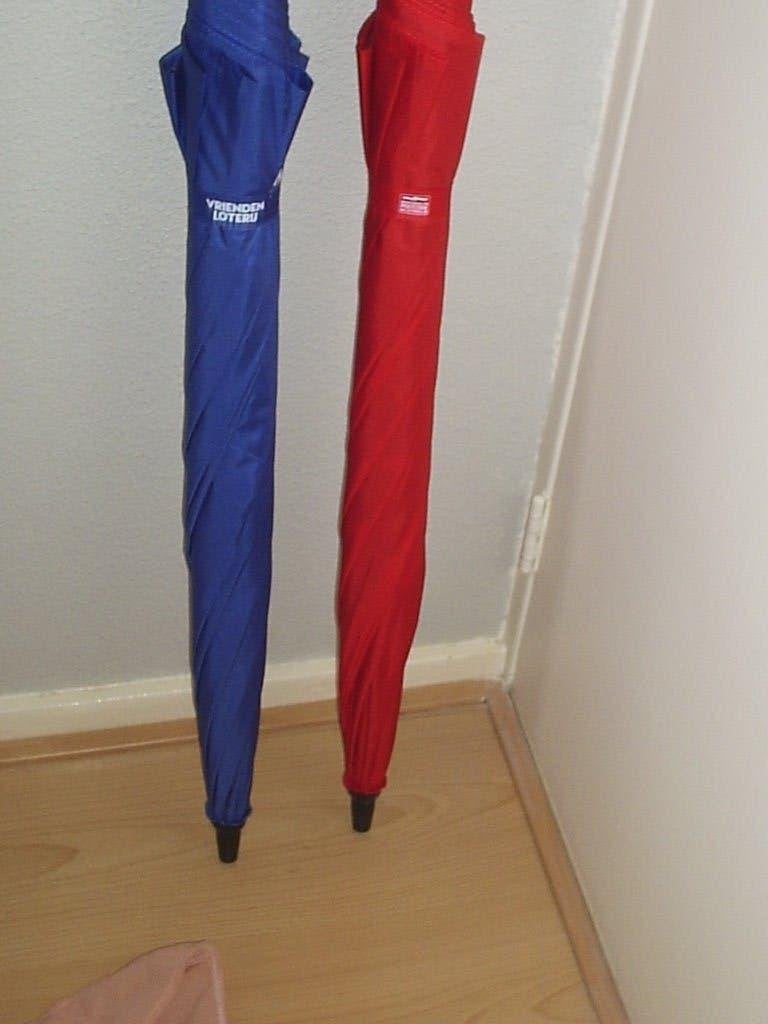 2 paraplus nieuw, Ophalen, Nieuw, Zwart