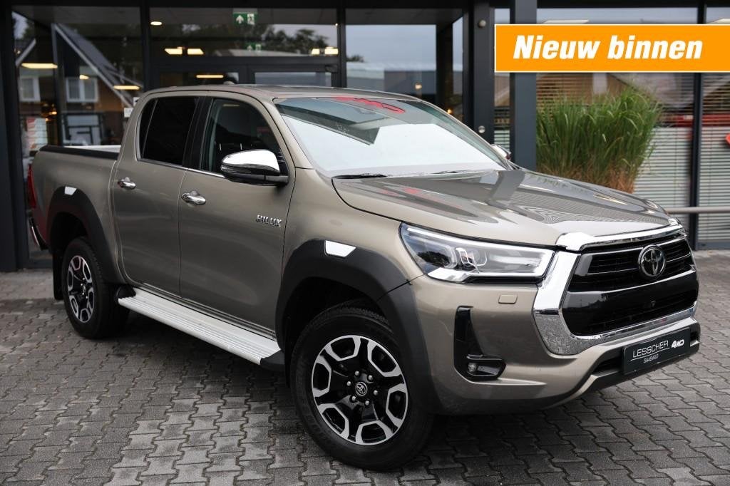Toyota HILUX 2.8 D-4D DUBBEL CABIN EXECUTIVE A/T 2 ZITS 4WD, Auto's, Automaat, Huisgarantie, Met garantie (alle), Beige