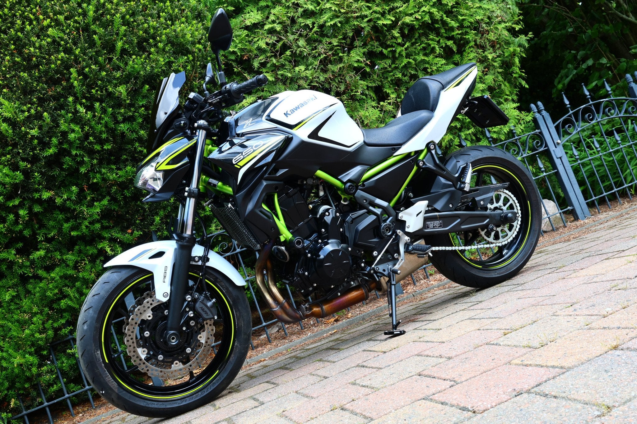 Kawasaki Z650 ABS 50kw (bj 2020), Motoren, Motoren | Kawasaki, 649 cc, Bedrijf, Meer dan 35 kW, Naked bike