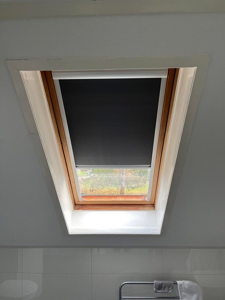 Verduisterend rolgordijn grijs voor Velux GGL 308, Ophalen, Minder dan 80 cm, 80 tot 120 cm, Zo goed als nieuw