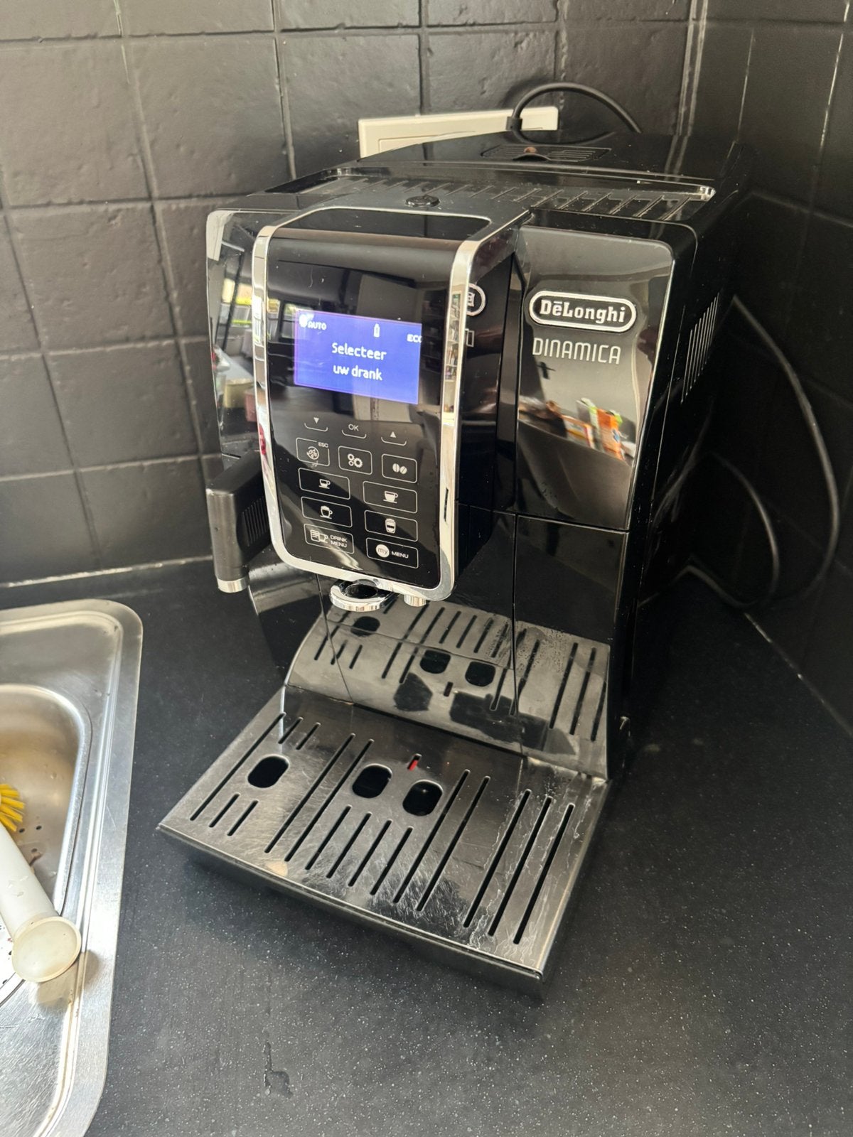 Delonghi Dinamica Ecam 350.55.B koffiemachine, Ophalen, Zo goed als nieuw, Koffiemachine