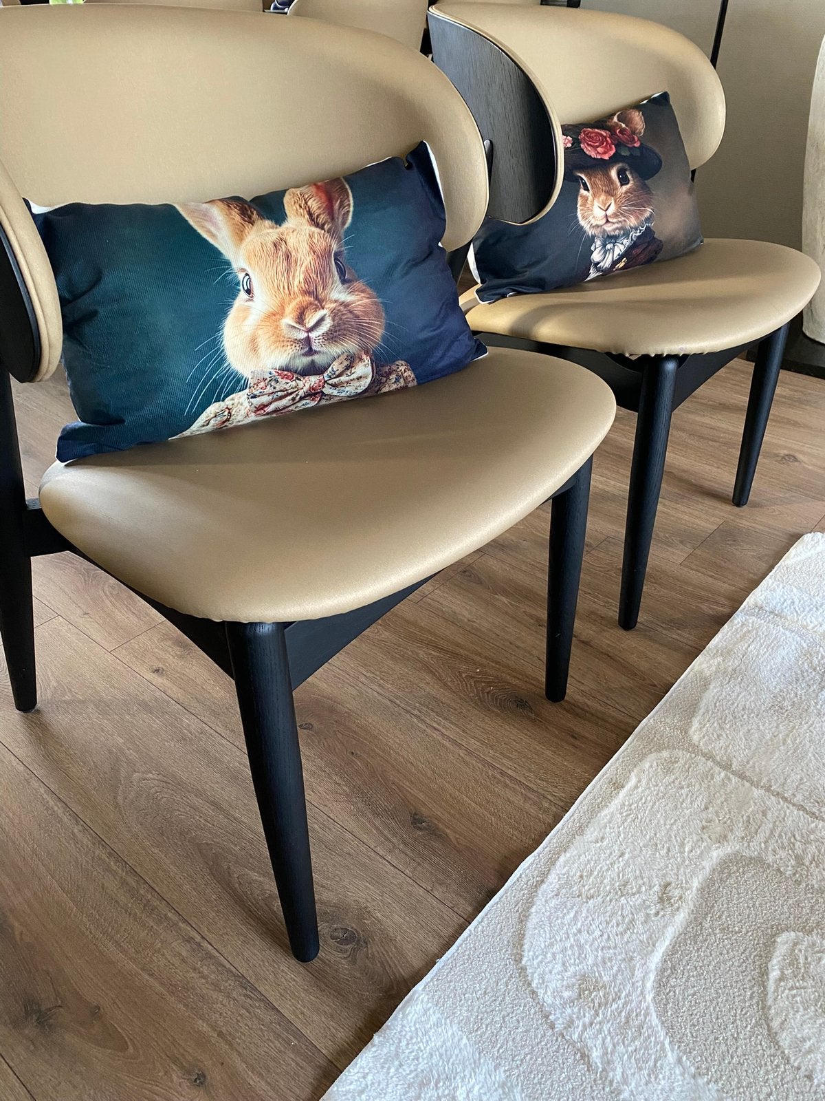 Stoelen sjiek goud/brons kleur 2 stuks, Ophalen, Zo goed als nieuw, Overige kleuren, Twee