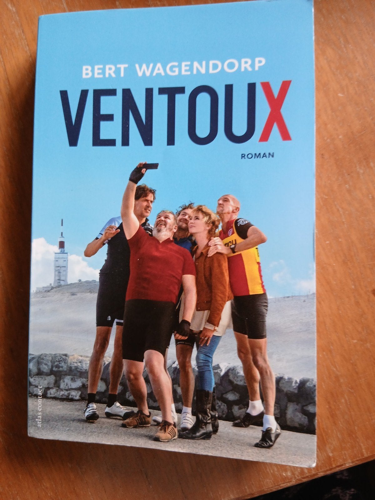 Ventoux - Bert Wagendorp (Roman), Ophalen of Verzenden, Zo goed als nieuw, Bert Wagendorp, Nederland