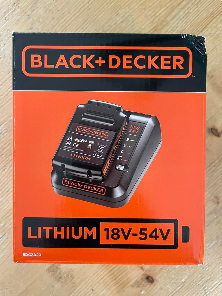 Accu’s plus accu lader. 2 stuks Black + Decker, Doe-het-zelf en Verbouw, Gereedschap | Boormachines, Ophalen, Nieuw, Overige typen