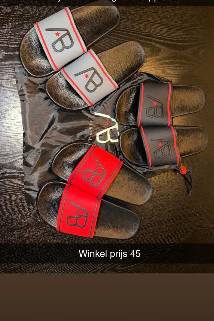 Originele AB Lifestyle Slippers - Maat 40 - 44, Ophalen of Verzenden, Nieuw, Zwart, Slippers