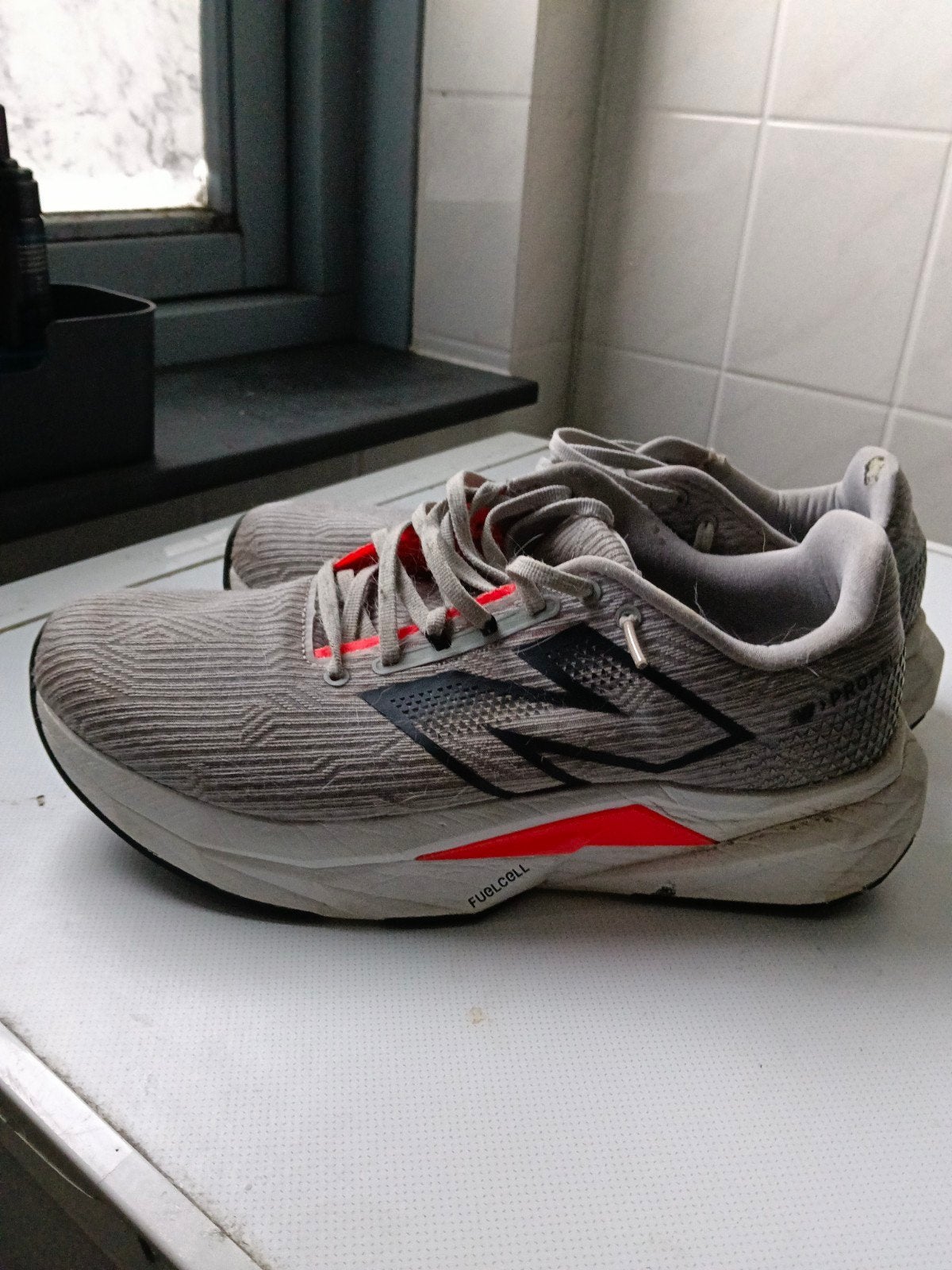 New Balance FuelCell Propel V5 Hardloopschoenen, Overige merken, Gebruikt, Hardloopschoenen, Ophalen of Verzenden