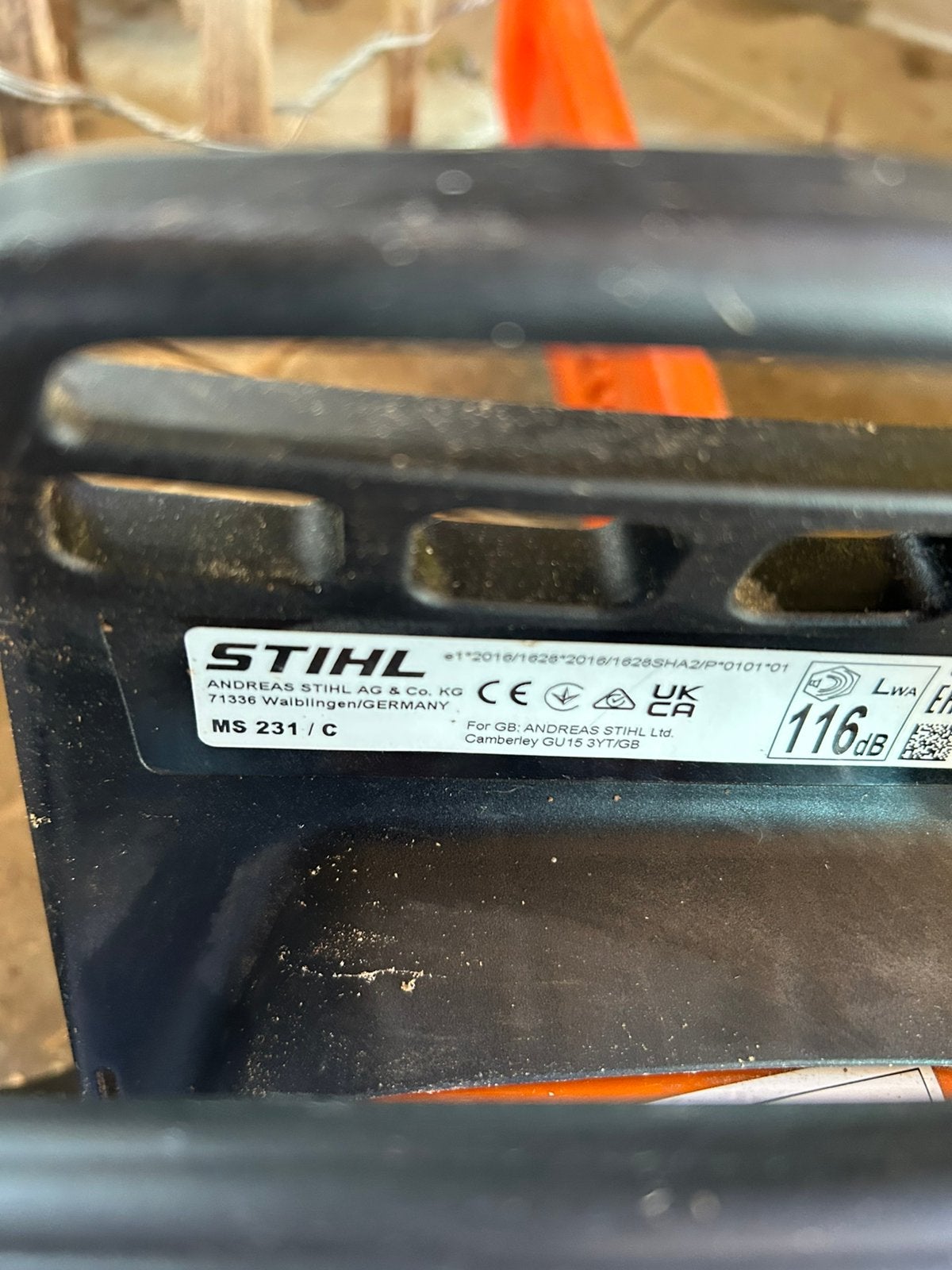 Foto 3 van Stihl MS231c Kettingzaag