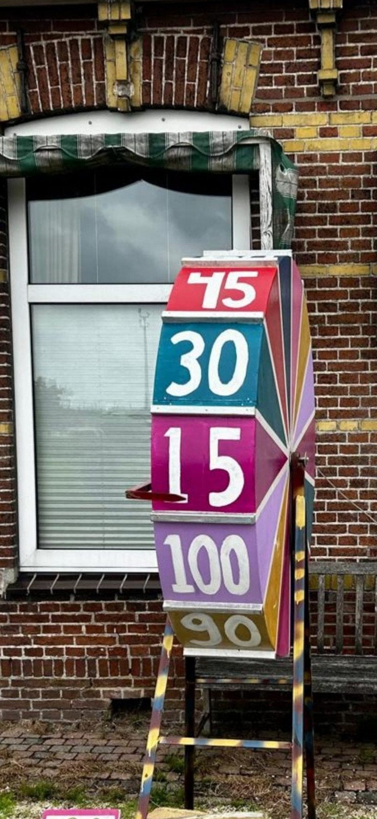 Draaiend Rad van Fortuin - Kleurrijk en Gebruikt, Ophalen