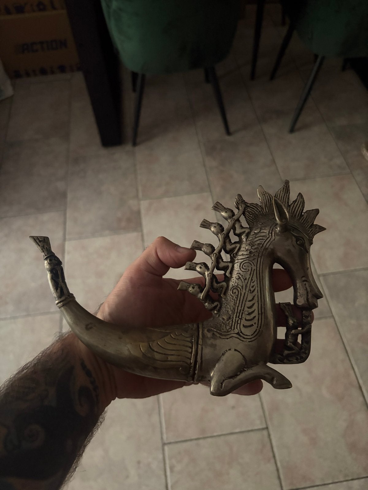 Traditionele Naga Morsarang - Batak Medicijnhoorn, Antiek en Kunst, Handgemaakt, Ophalen of Verzenden, Indonesië, Brons