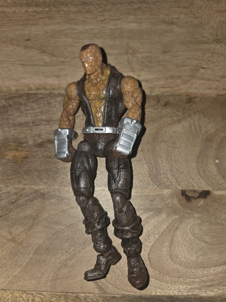 Marvel legends Shocker, Ophalen of Verzenden, Zo goed als nieuw