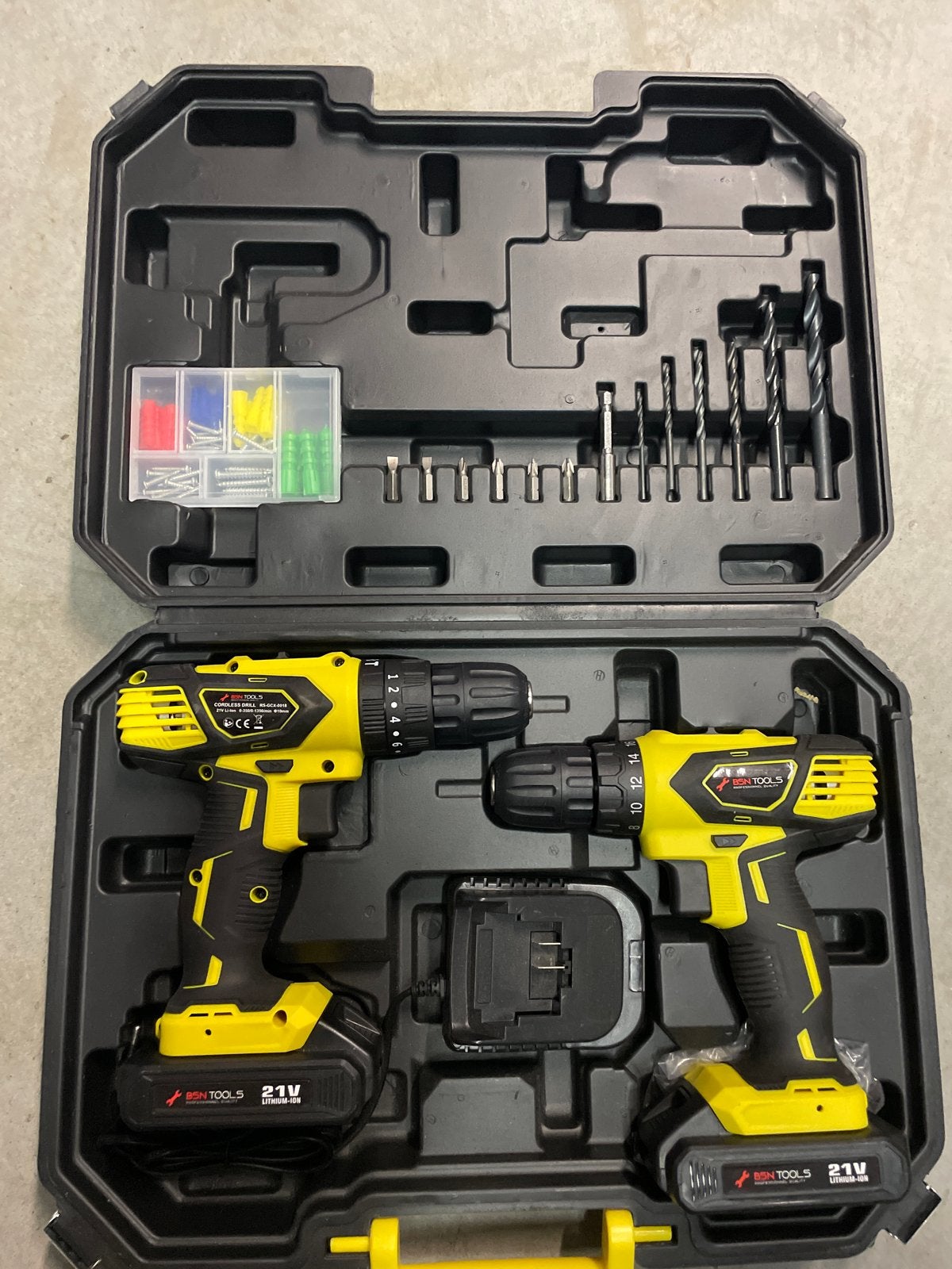 Foto 5 van BSN Tools 21V Accuboormachine Set - RS-GCX-0018