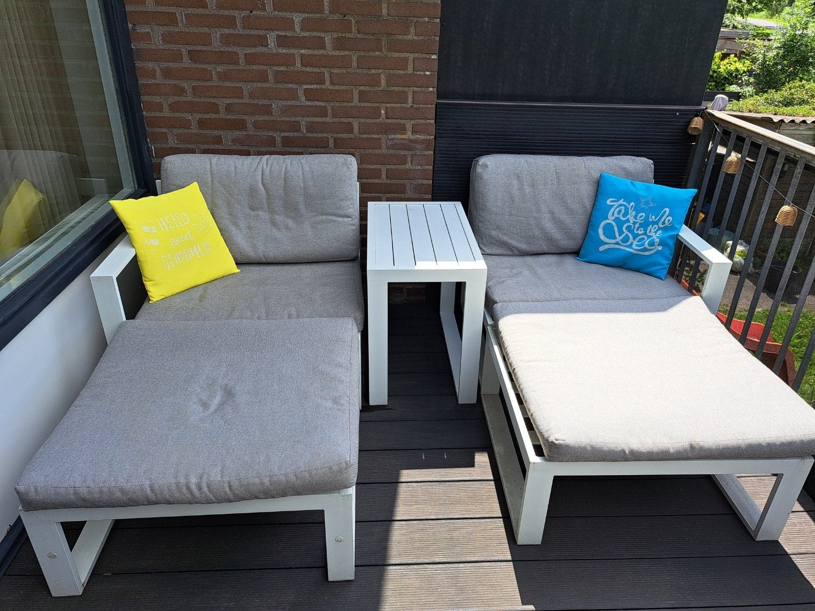 Moderne Loungeset met Hocker en Bijzettafel, Tuin en Terras, Tuinsets en Loungesets, Ophalen, 4 zitplaatsen, Aluminium, Zo goed als nieuw