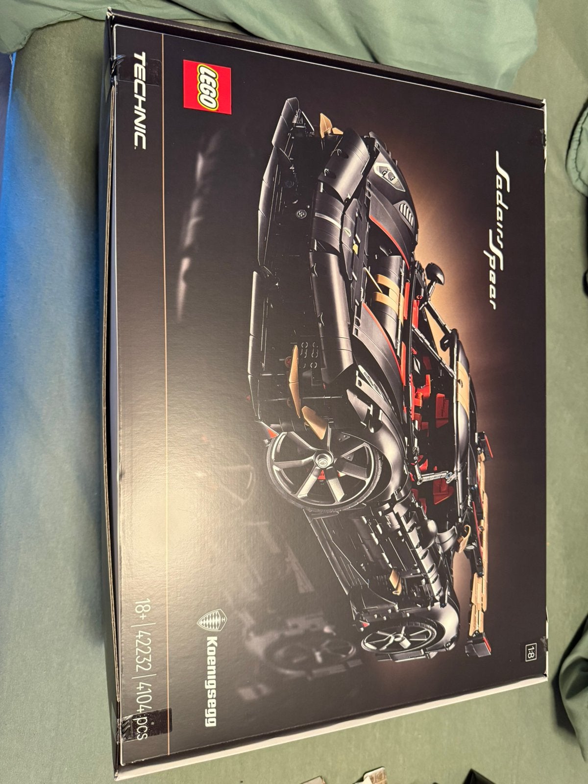 Foto 3 van Lego Koenigsegg Sadair's Spear megacar nieuw in doos