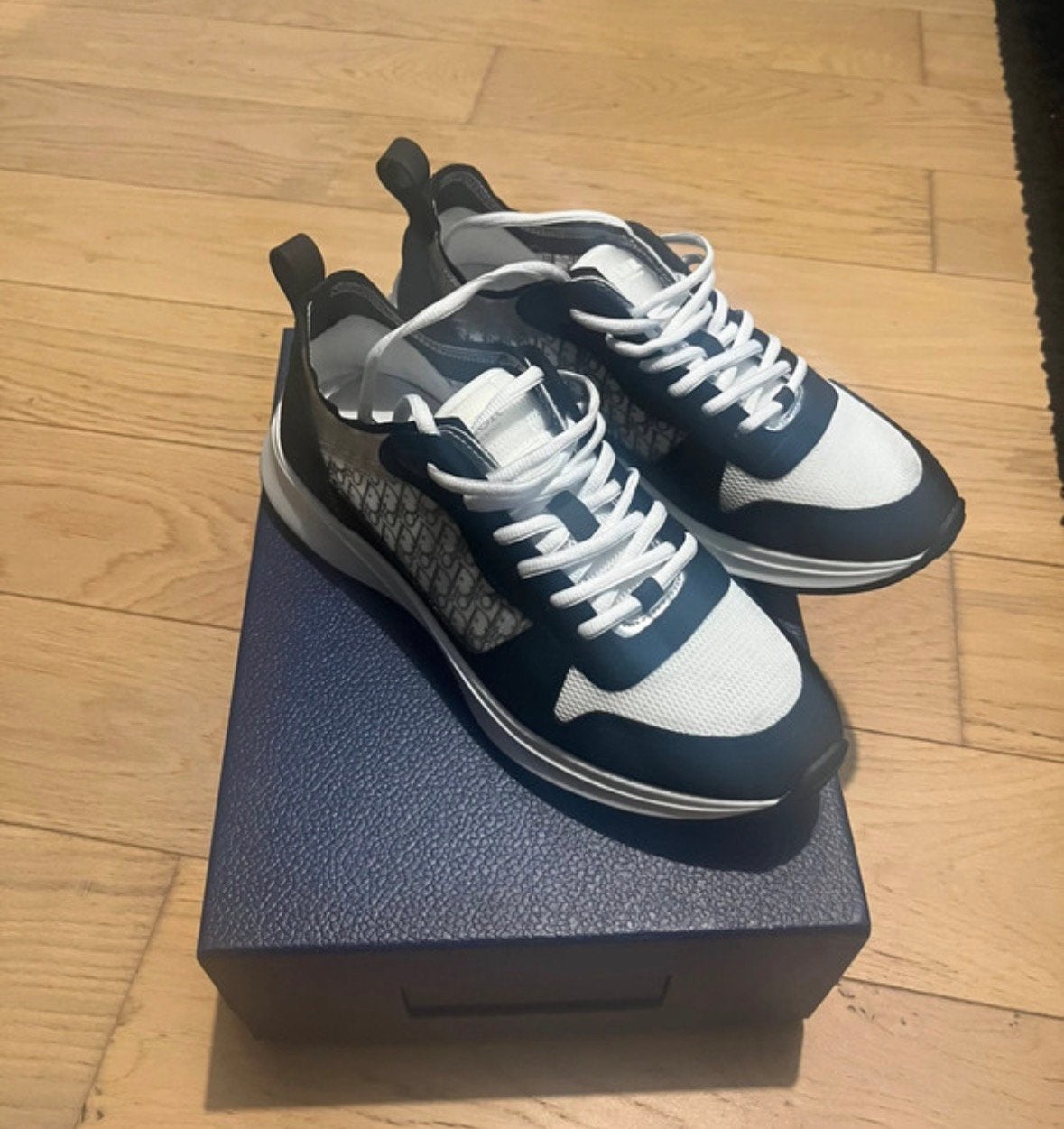 Dior b25, Ophalen of Verzenden, Nieuw, Overige kleuren, Sneakers of Gympen