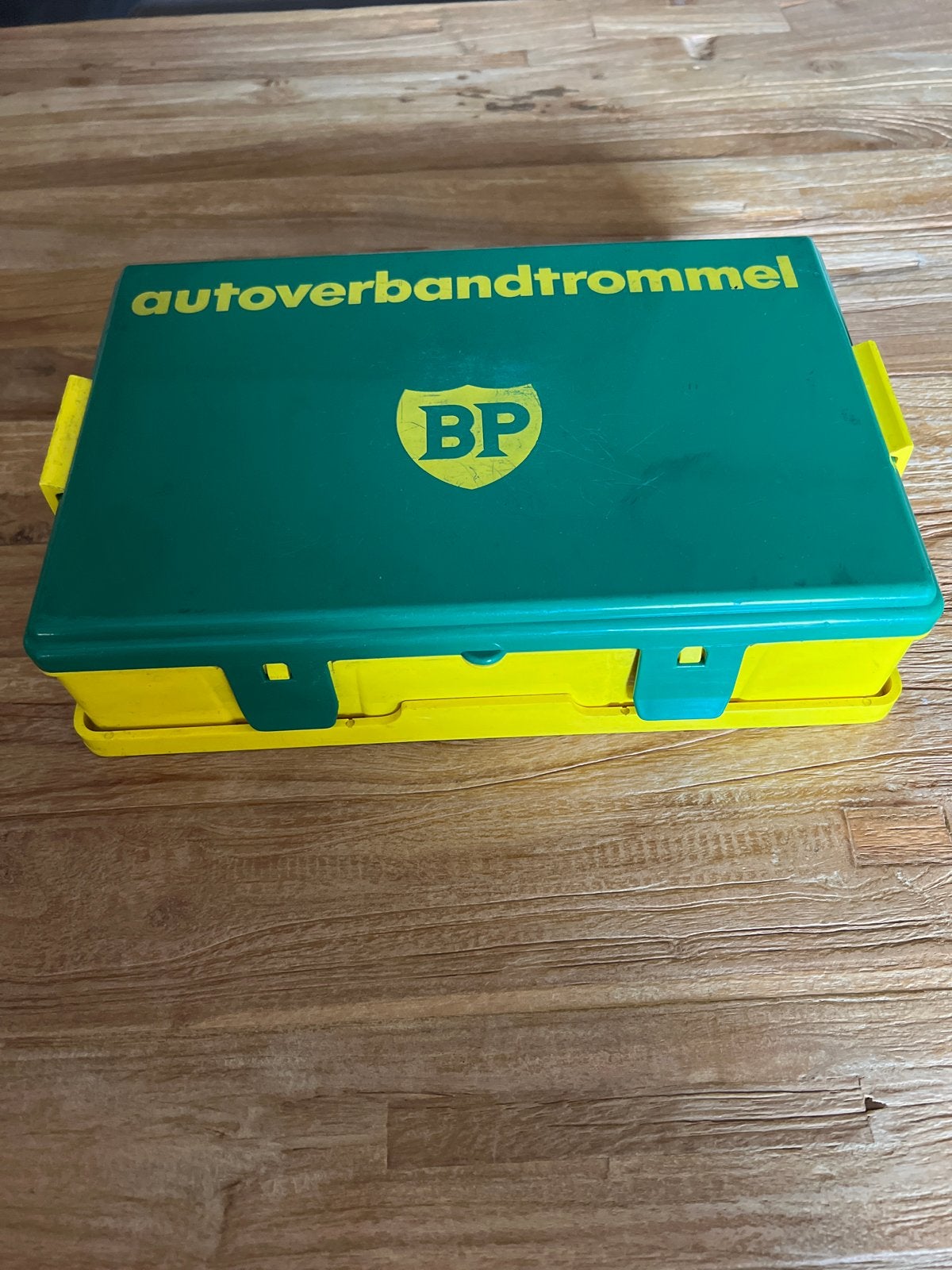 Vintage BP Autoverbandtrommel - Complete EHBO-set, Ophalen, Gebruikt
