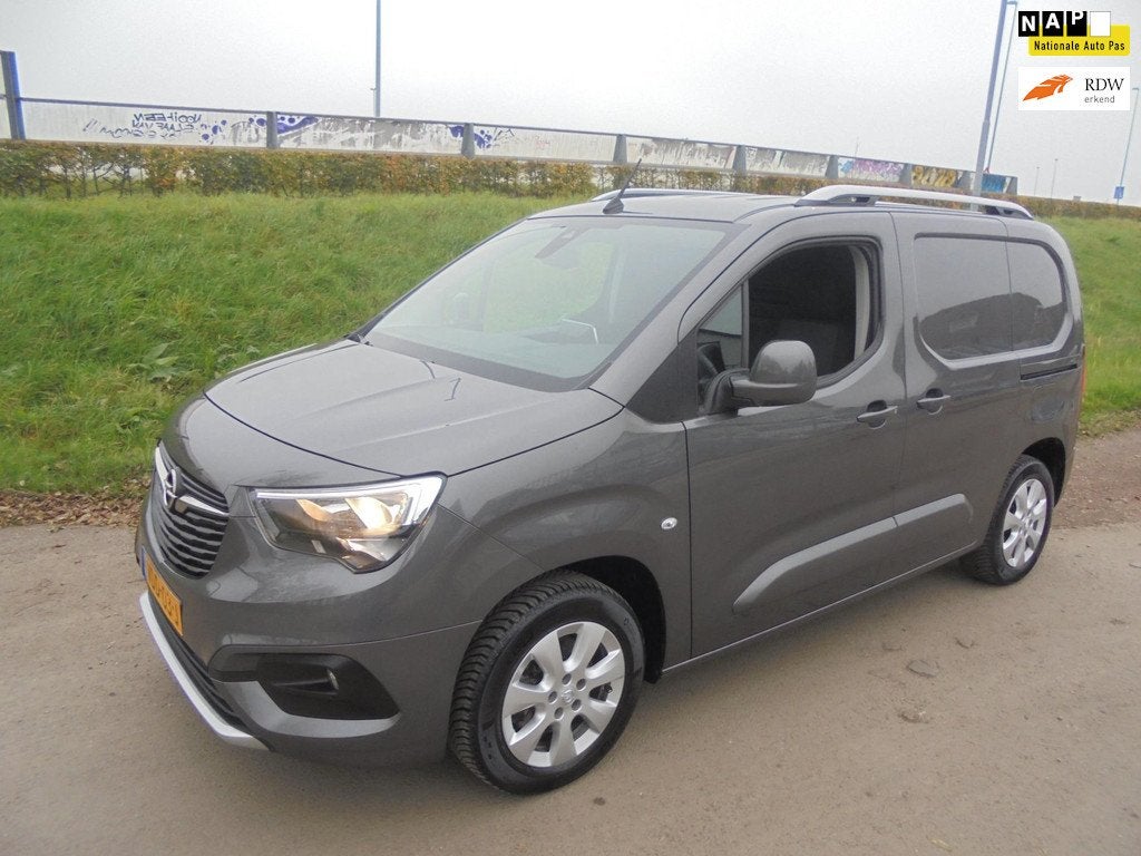 Opel Combo opel Combo 1.5 diesel Automaat Airco lmv pdc navi, Gebruikt, Euro 6, 4 cilinders, Automatische klimaatregeling