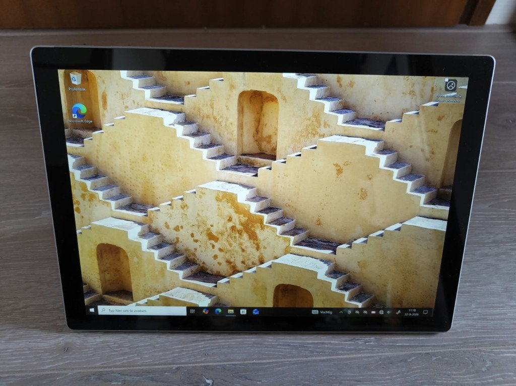 Microsoft Surface Pro 5 (m3-7Y30, 4GB RAM, 128GB SSD), Computers en Software, 12 inch, Ophalen of Verzenden, Zo goed als nieuw