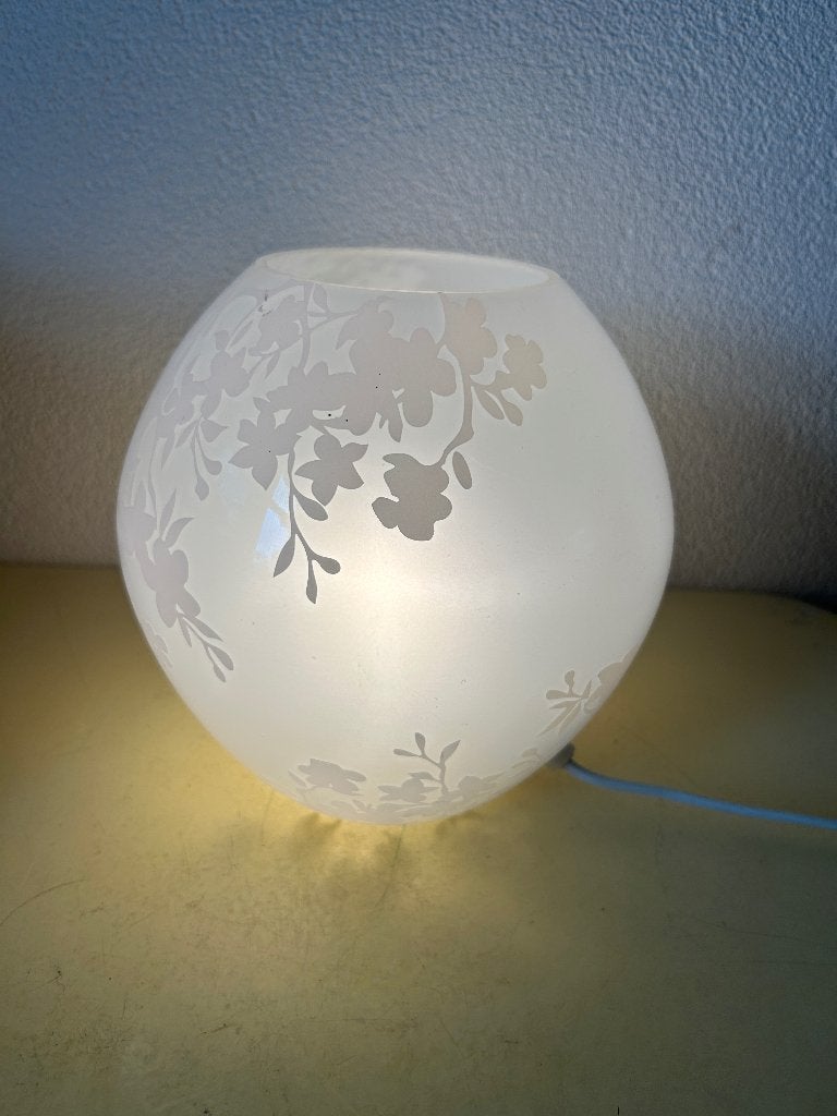 IKEA KNUBBIG tafellamp matglas witte kersenbloesem 21cm, Met schakelaar, E14 (klein), Wit, Ophalen of Verzenden