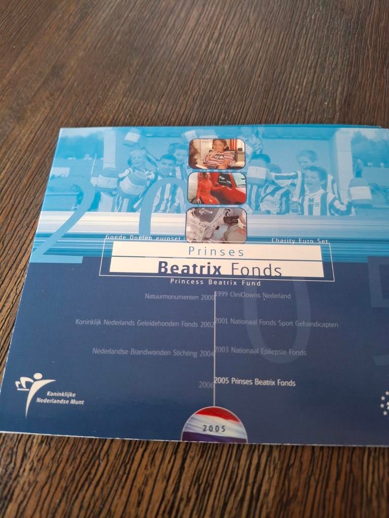 Goede Doelen euroset 2005 Prinses Beatrix Fonds, Postzegels en Munten, Munten | Nederland, Setje, Koningin Beatrix, Ophalen of Verzenden