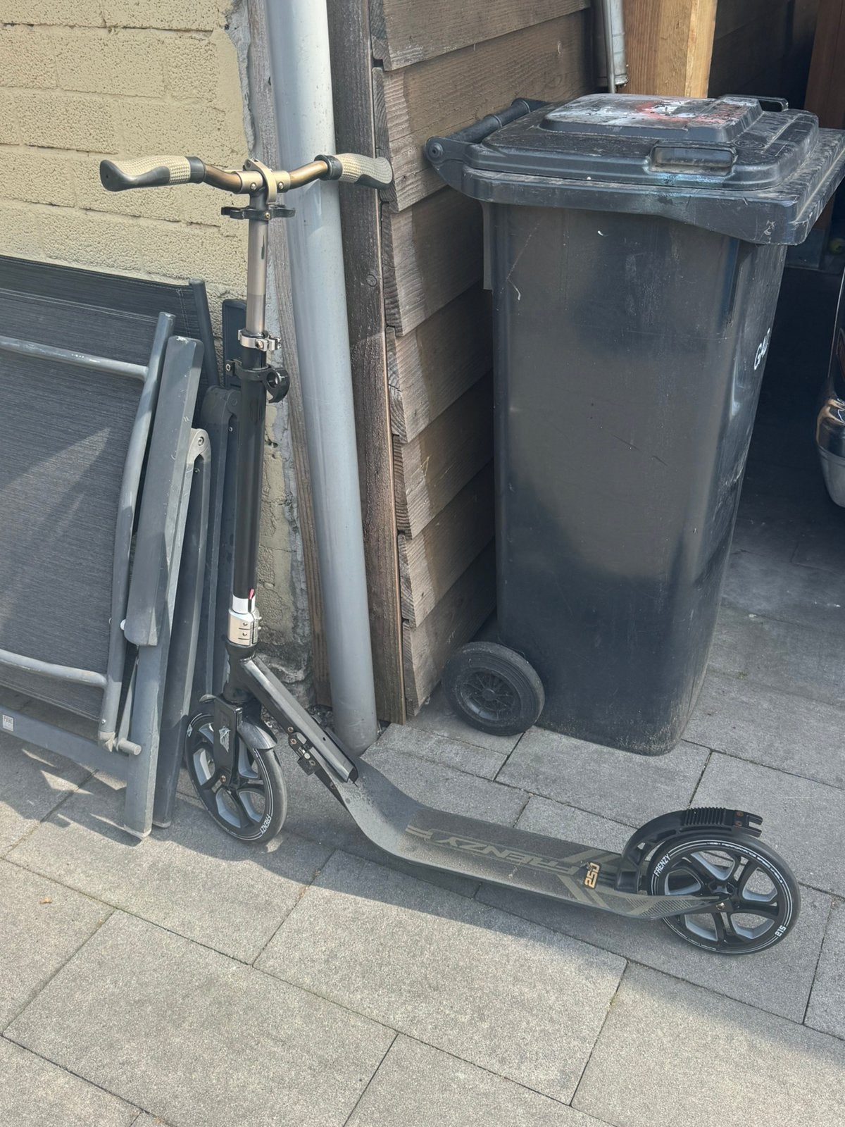 Frenzy 250 stuntstep, Ophalen, Zo goed als nieuw, Gewone step