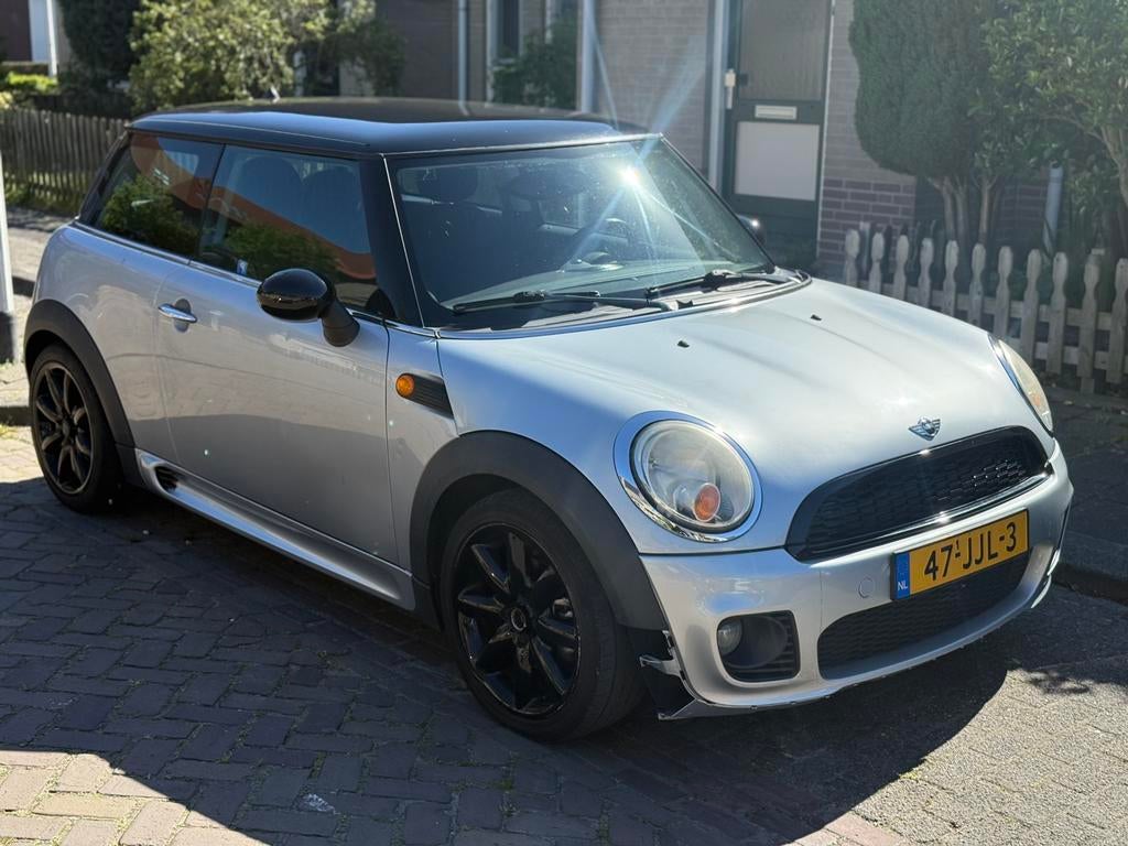 Mini 1.6 16V Cooper 2008 Grijs John Cooper Works, Auto's, Mini, Voorwielaandrijving, 750 kg, 4 cilinders, 4 stoelen