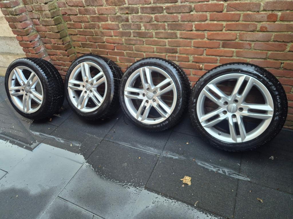 Audi A6 velgen met winterbanden - 18 inch, 18 inch, Gebruikt, Banden en Velgen, 235 mm