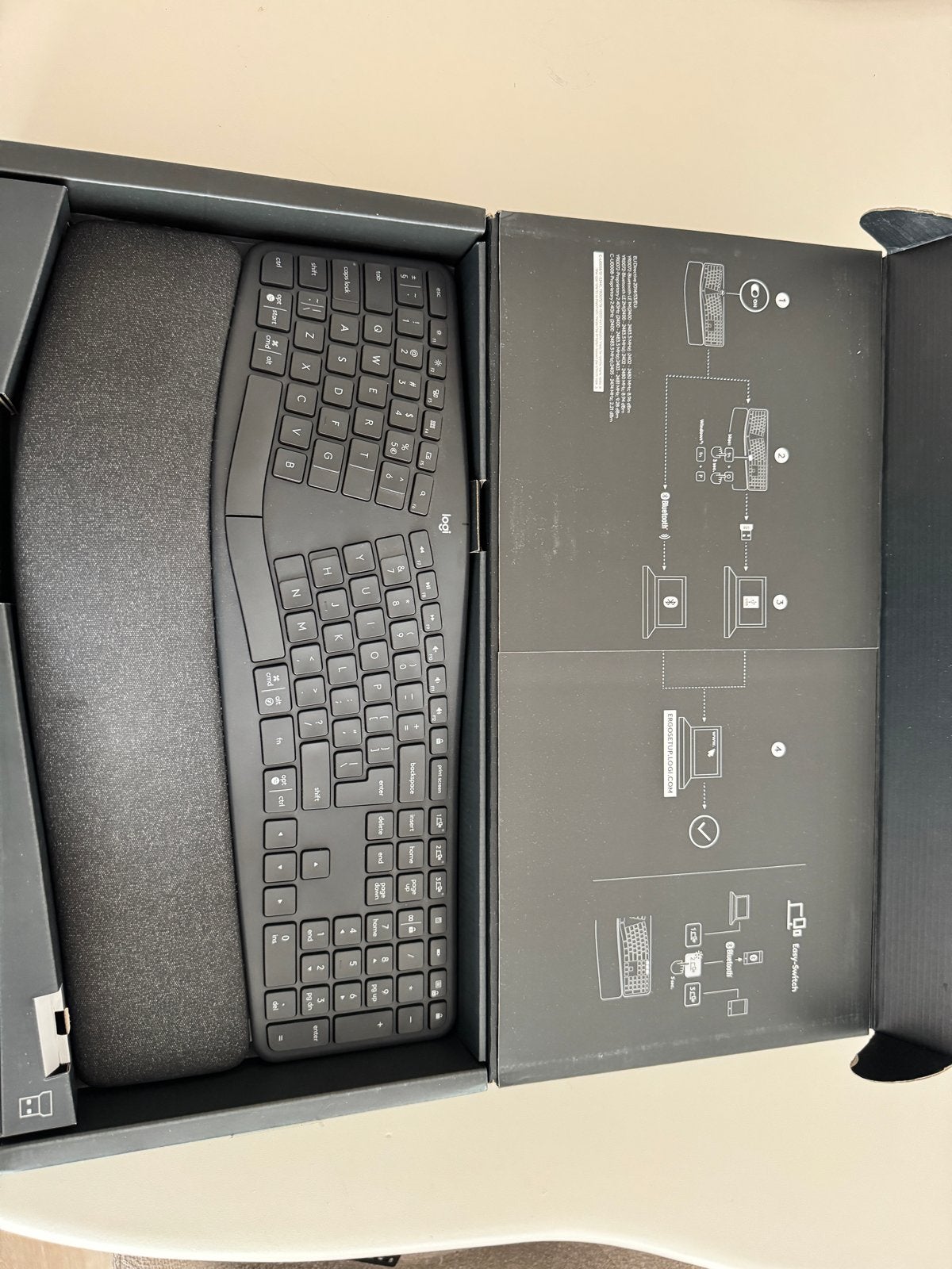 Logitech ERGO K860 Ergonomisch Draadloos Toetsenbord QWERTY, Computers en Software, Draadloze ontvanger, Ophalen of Verzenden